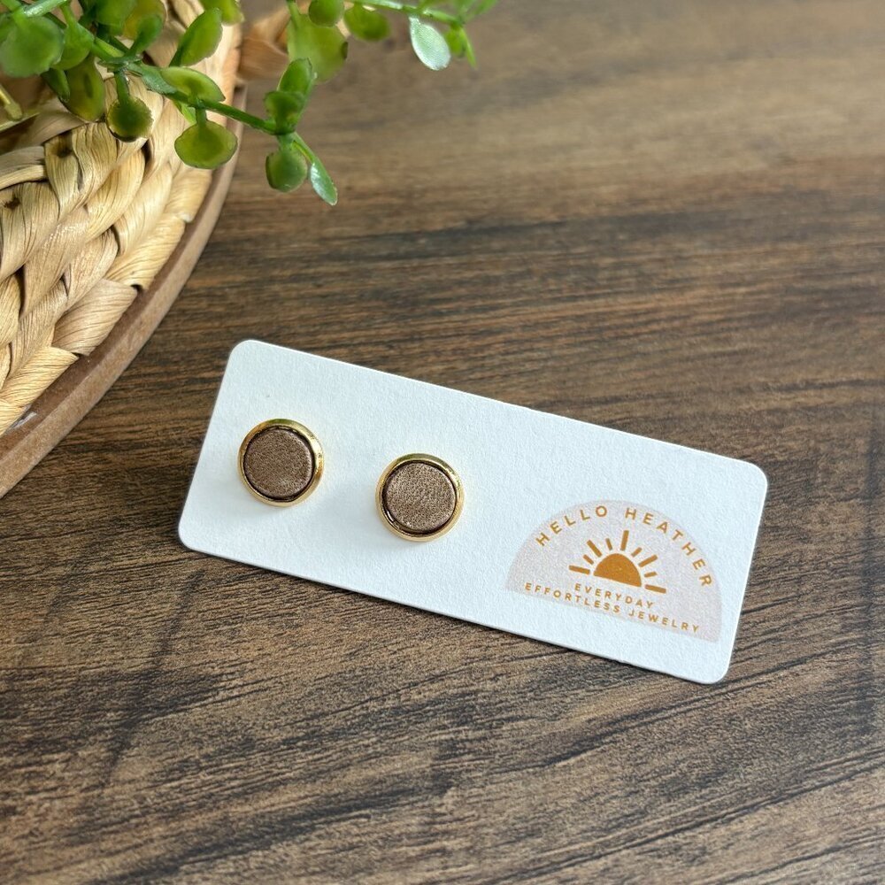 🆕 Light Brown Leather on Gold Stud Earrings 10 MM